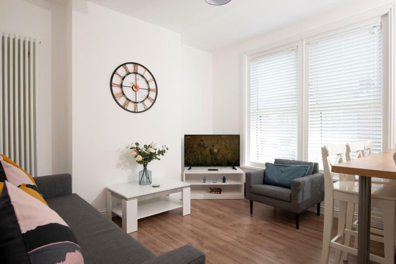 Francis Heights - Modern 2 Double Bedroom Apartment In Southsea, Portsmouth Exterior foto